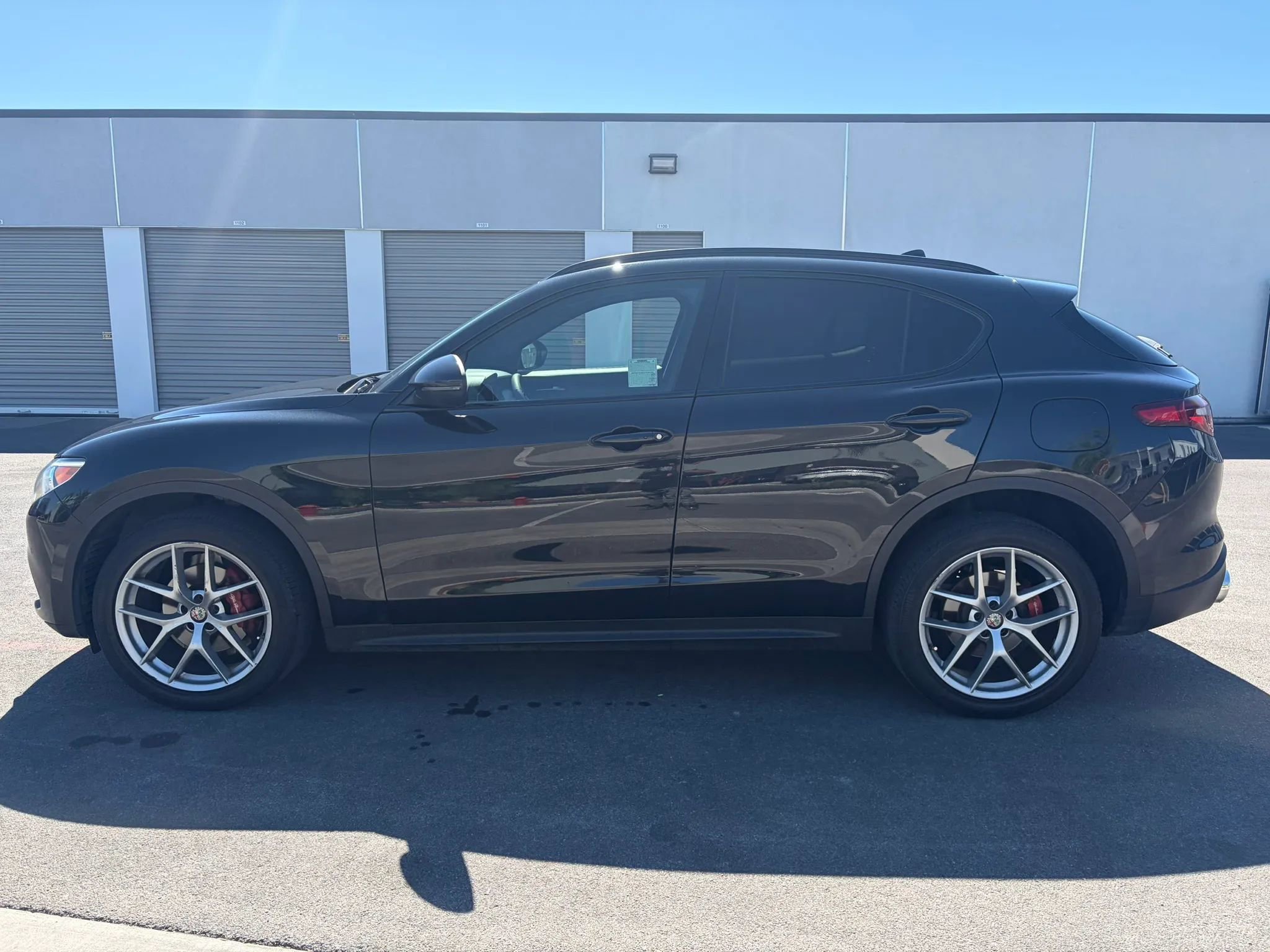 Used 2018 Alfa Romeo Stelvio Ti Sport image 3