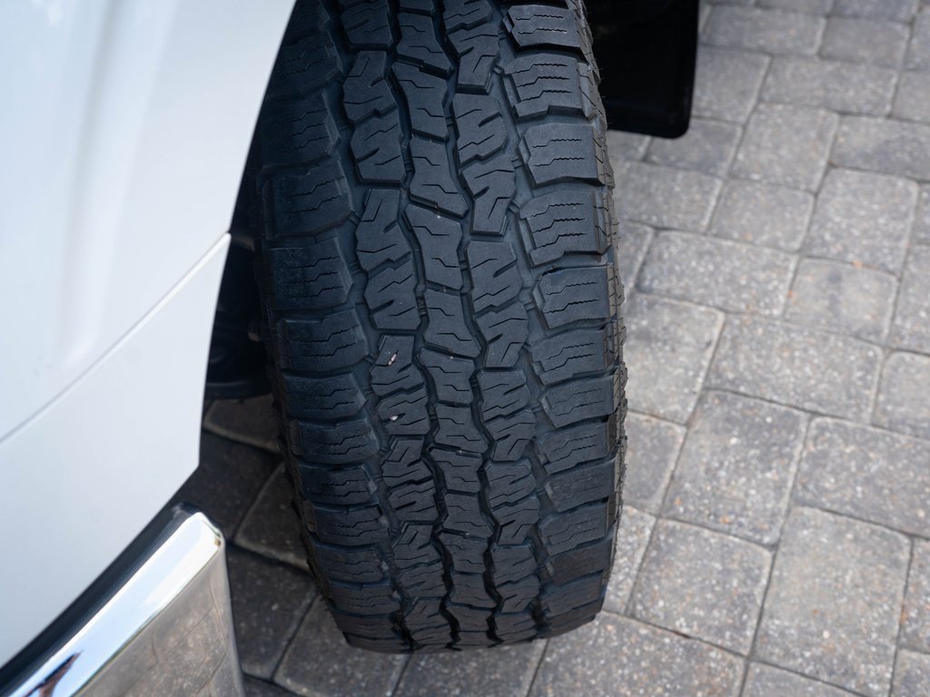 Used 2022 Ford F150 Lariat w/ Trailer Tow Package image 37