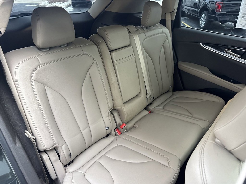 Certified 2022 Lincoln Nautilus FWD w/ Premium Package image 27