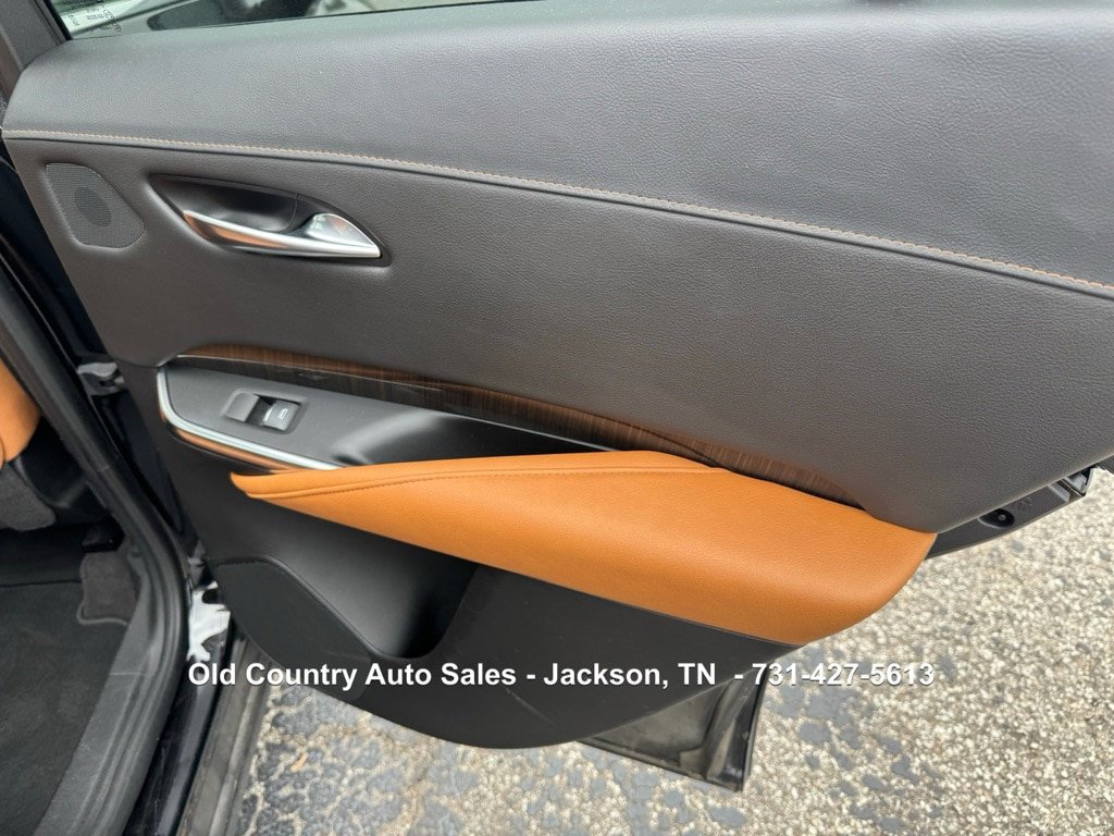Used 2020 Cadillac XT4 Premium Luxury FWD image 10