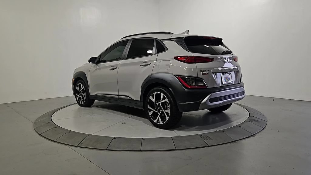Used 2023 Hyundai Kona Limited w/ Cargo Package FWD image 3