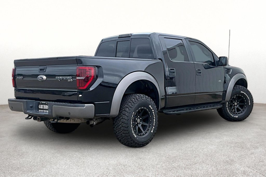 Used 2014 Ford F150 Raptor w/ Equipment Group 801A Luxury AWD/4WD image 2