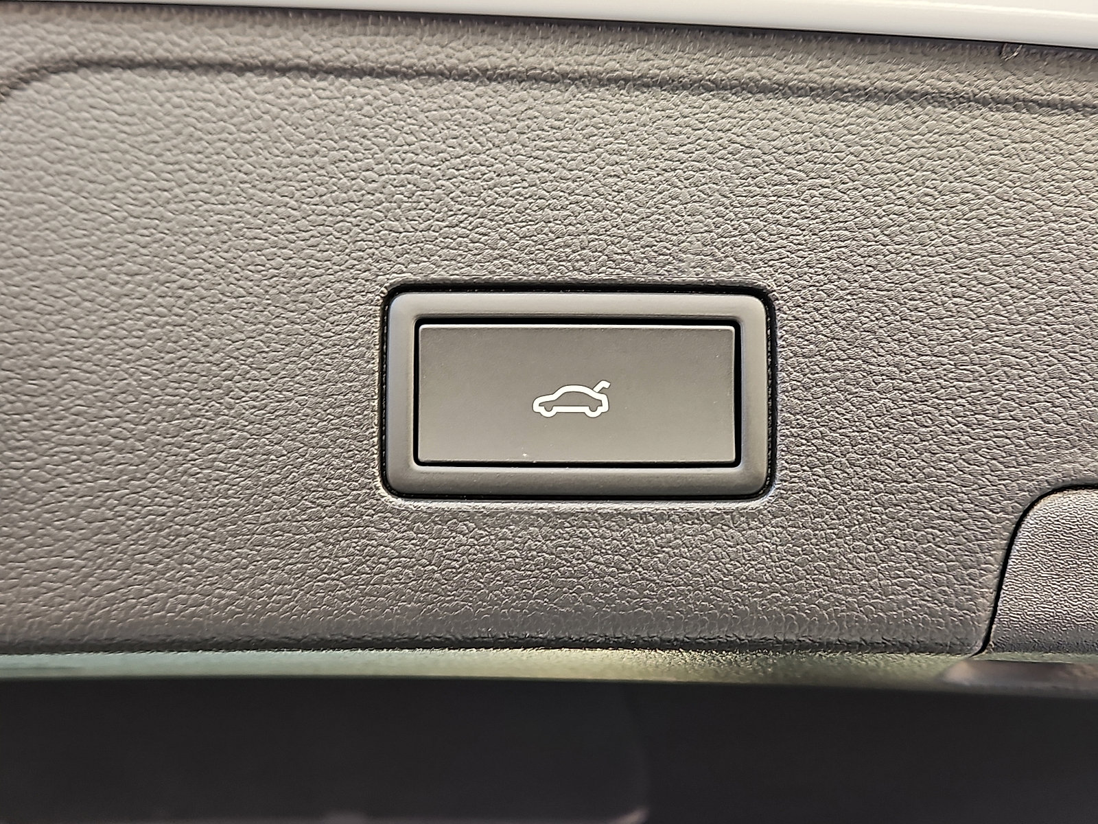 New 2026 Volkswagen Atlas Cross Sport SEL R-Line image 7