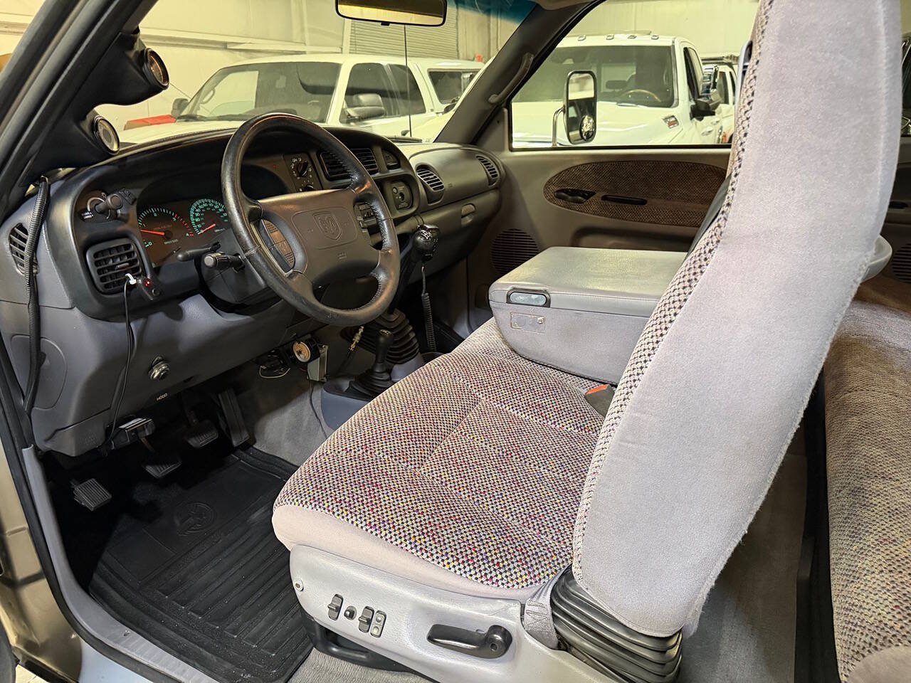 Used 1998 Dodge Ram 3500 Truck 4x4 Quad Cab image 3