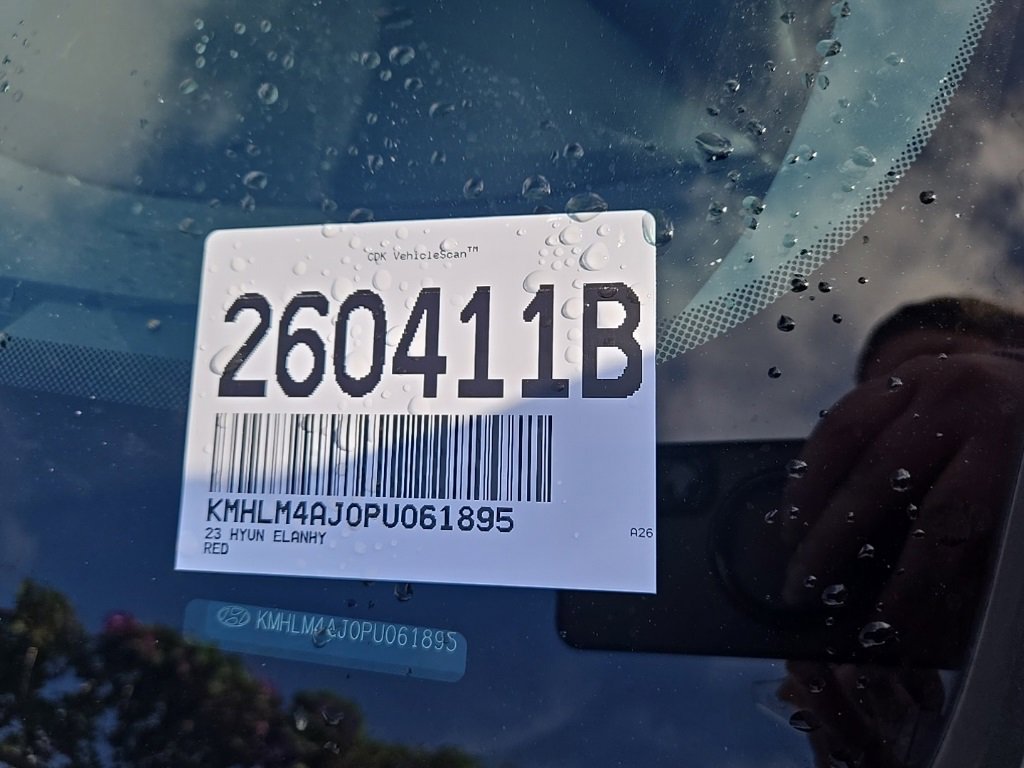 Used 2023 Hyundai Elantra Blue image 2