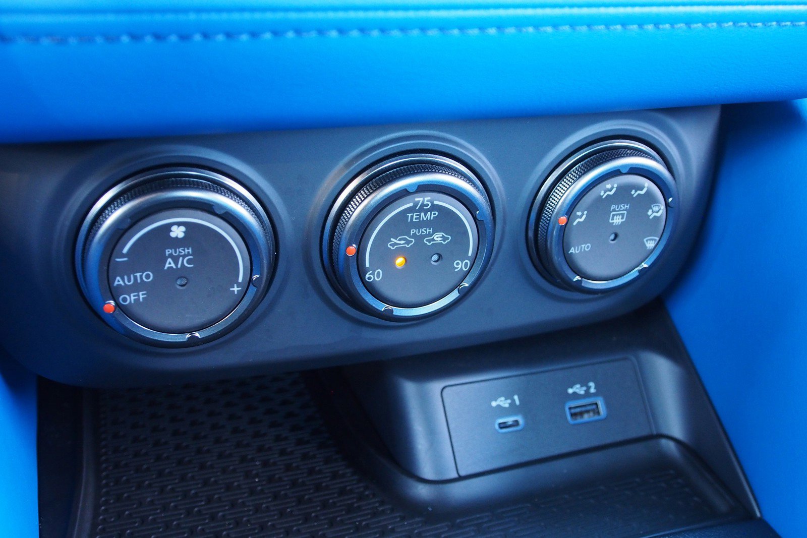 Used 2024 Nissan Z Performance w/ Floor Mat Package image 25