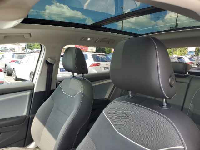 Certified 2023 Volkswagen Taos SE w/ Panoramic Sunroof Package FWD image 22