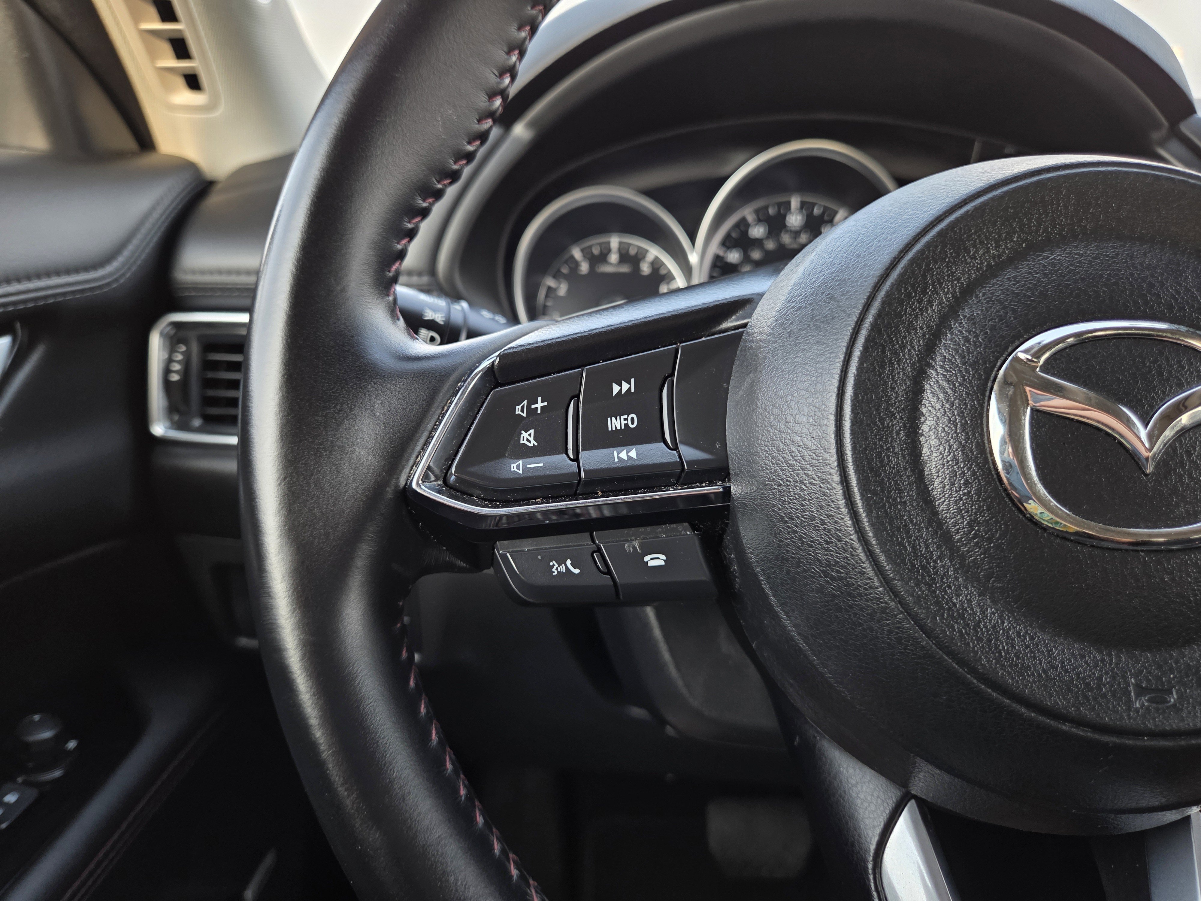 Used 2025 MAZDA CX-5 Carbon Edition image 40