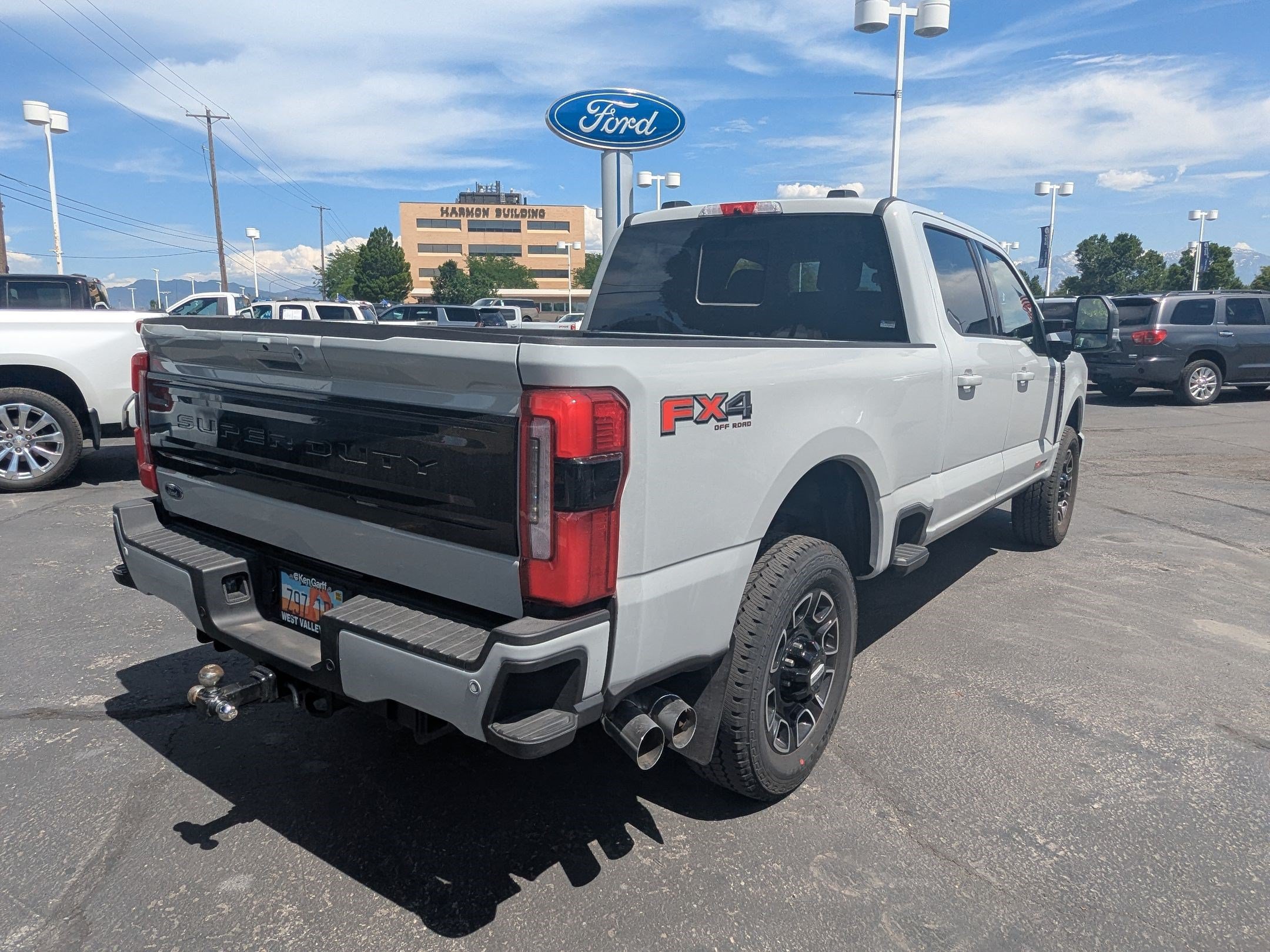 Used 2026 Ford F350 Platinum AWD/4WD image 3
