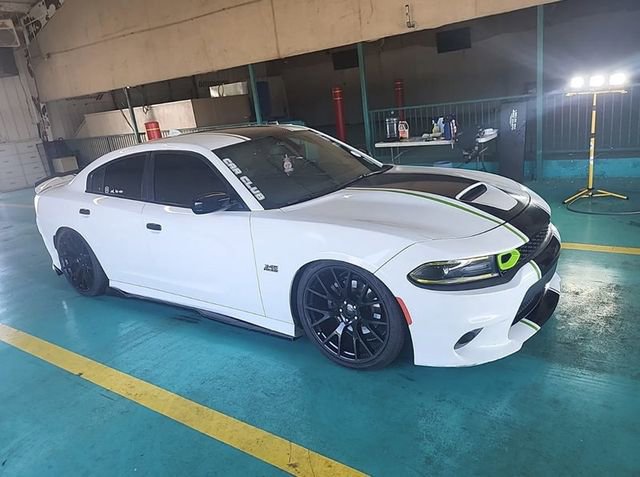 Used 2019 Dodge Charger R/T RWD image 6