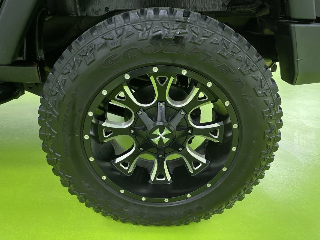 Used 2008 Jeep Wrangler Unlimited Rubicon w/ Dual Top Group image 15