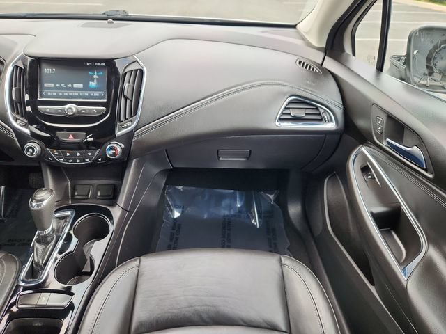 Used 2017 Chevrolet Cruze Premier FWD image 23
