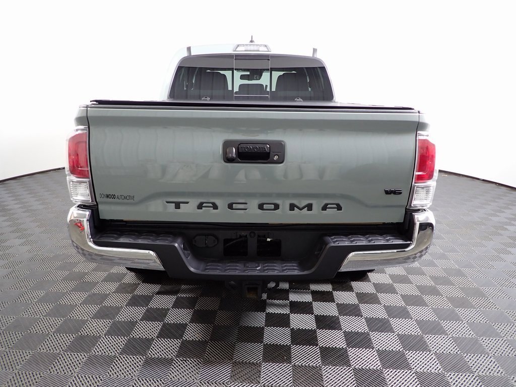 Used 2023 Toyota Tacoma TRD Off-Road image 12