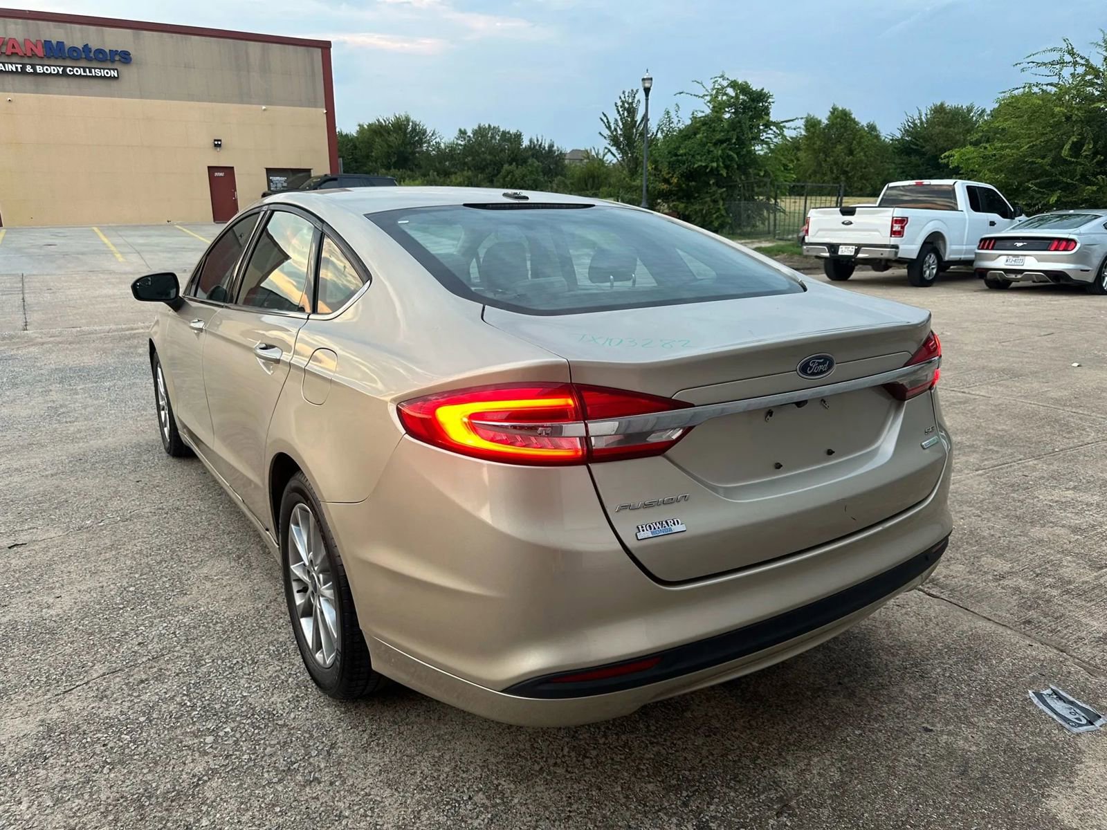 Used 2017 Ford Fusion S image 4