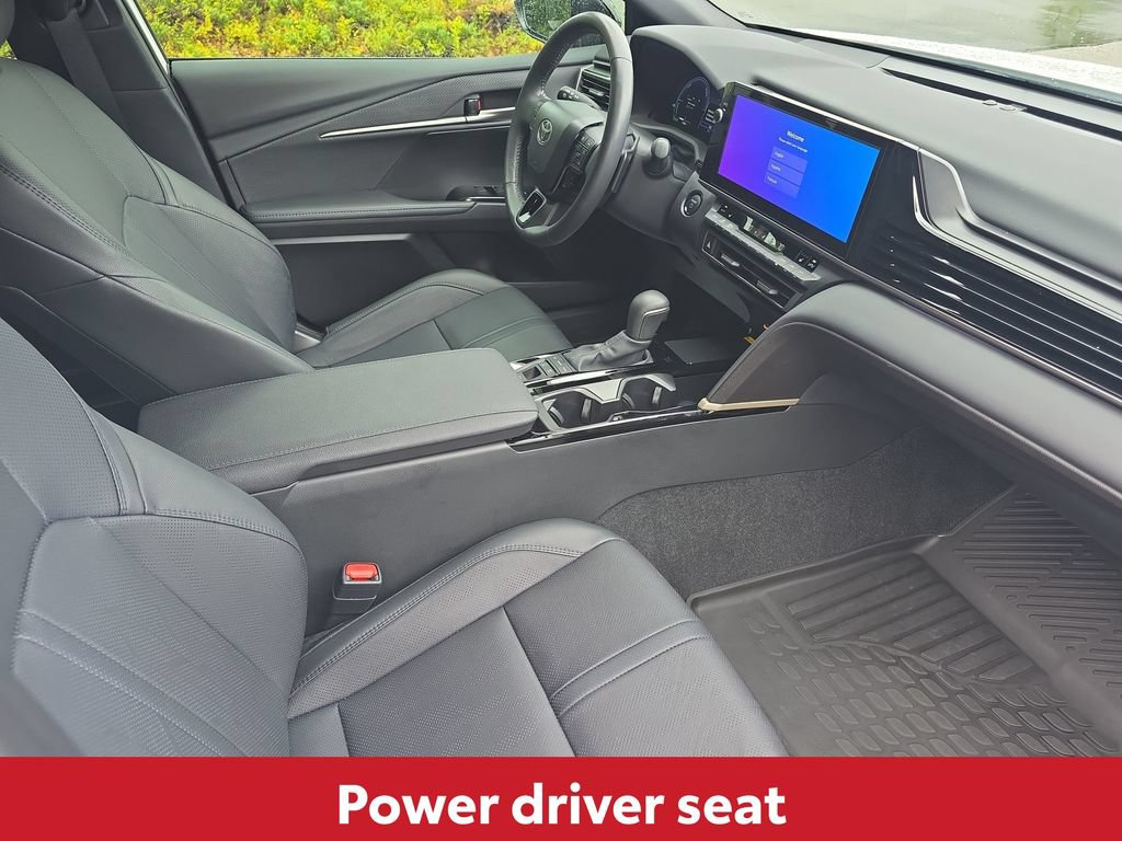 Used 2025 Toyota Camry XSE FWD image 16