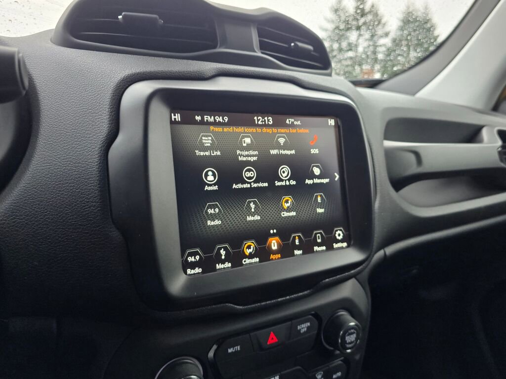 Used 2019 Jeep Renegade Altitude w/ UConnect 8.4 Nav Group image 29