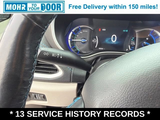 Used 2021 Chrysler Pacifica Touring-L FWD image 18