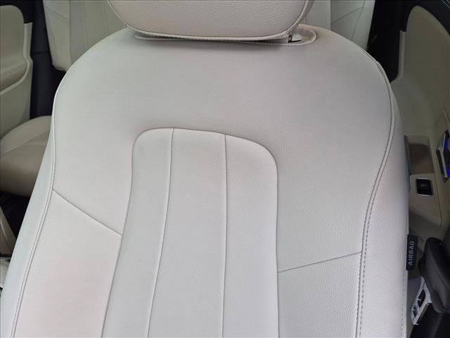 Used 2023 Mercedes-Benz EQB 300 4MATIC w/ Pinnacle Package image 15
