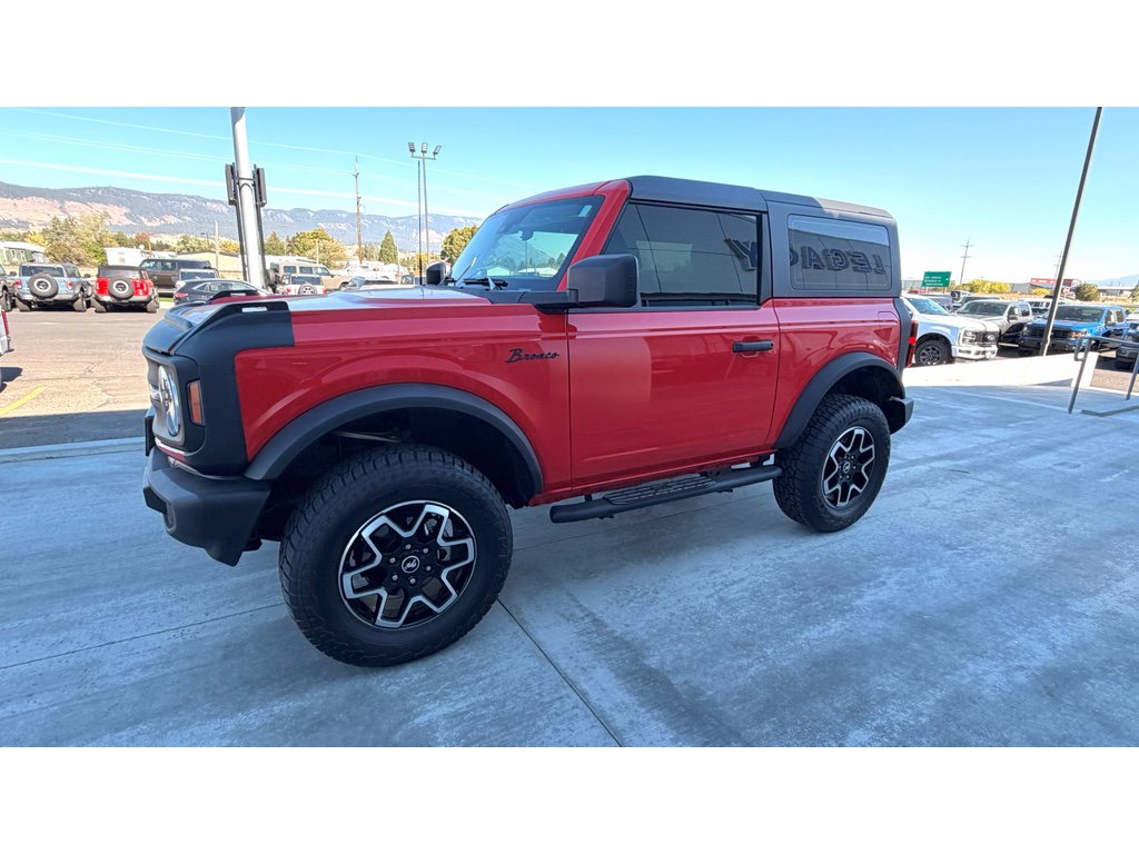 Used 2022 Ford Bronco 2-Door AWD/4WD image 3
