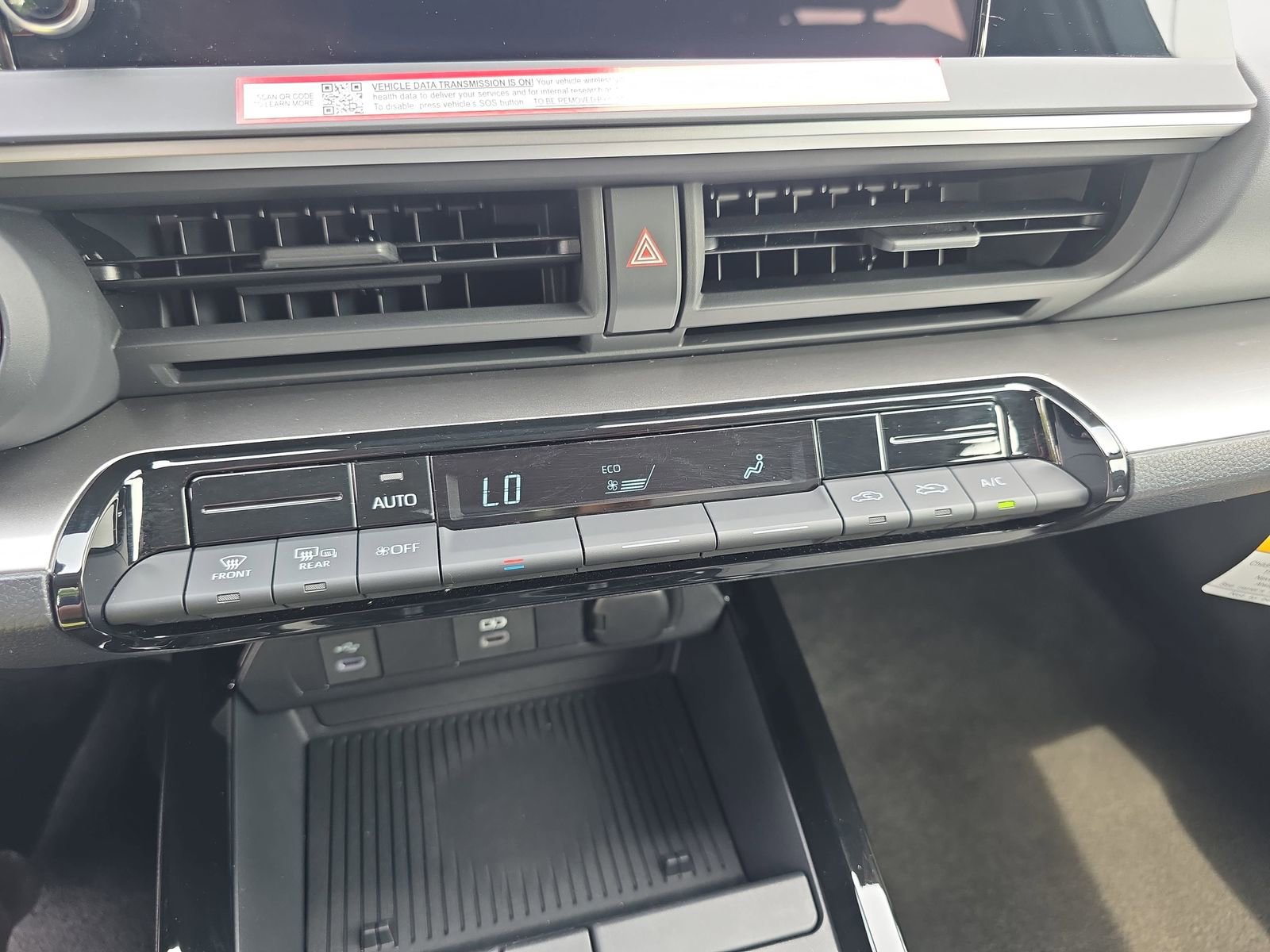 Used 2026 Toyota Prius LE FWD image 23