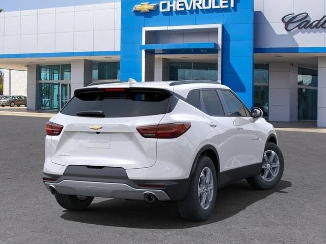 New 2025 Chevrolet Blazer LT w/ Convenience Package FWD image 4