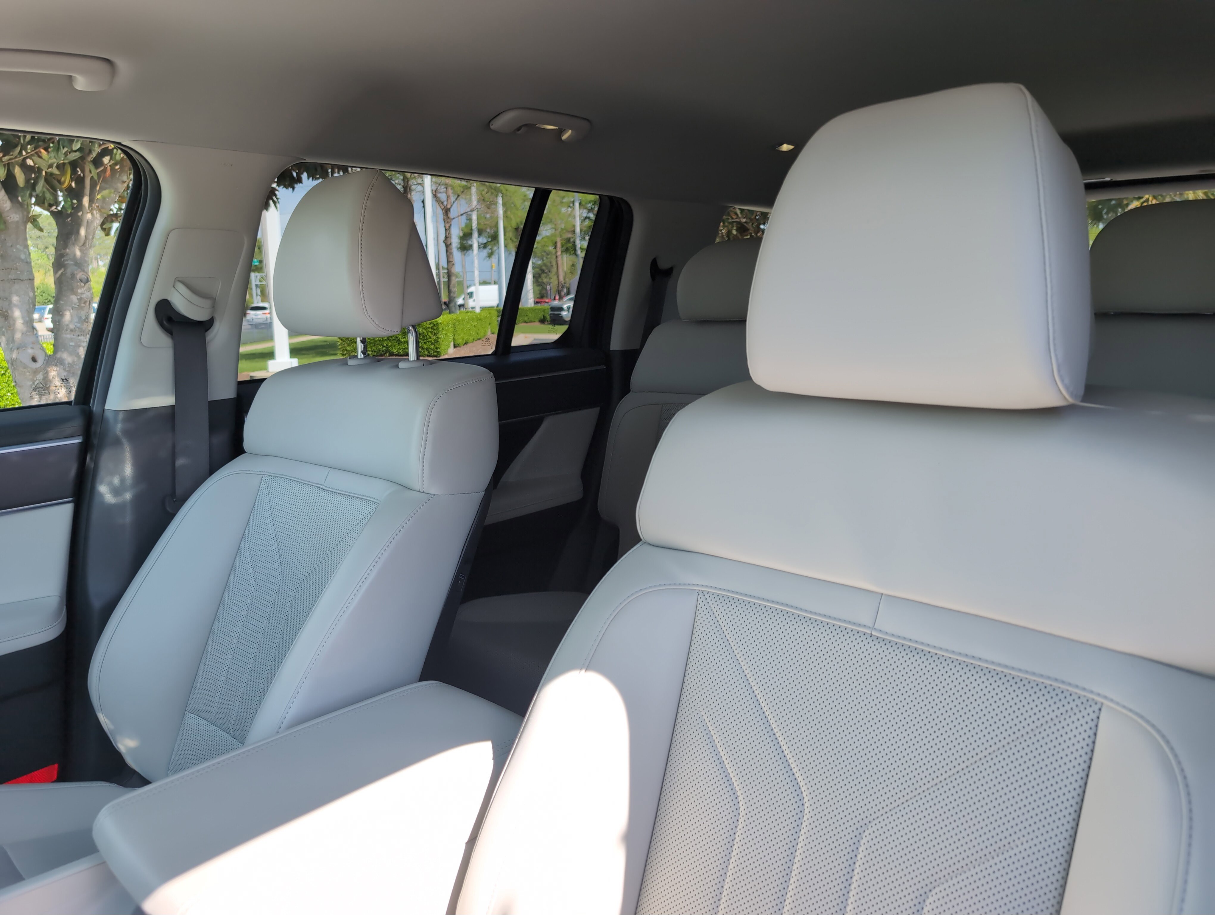 Used 2024 Hyundai Santa Fe SEL image 38