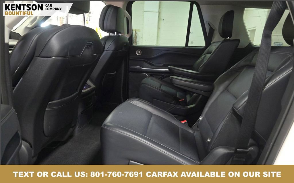Used 2025 Lincoln Navigator L Reserve image 6