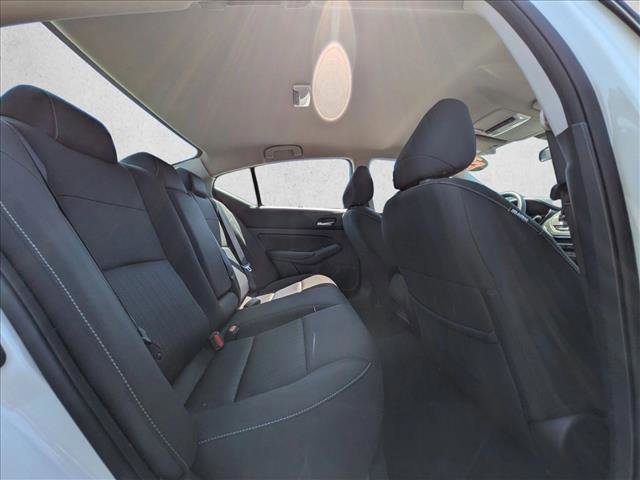 Used 2022 Nissan Altima 2.5 SV FWD image 19