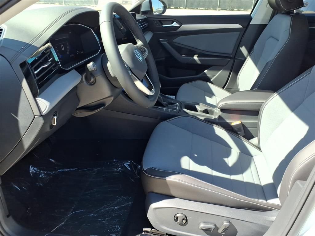 New 2026 Volkswagen Jetta SE image 10