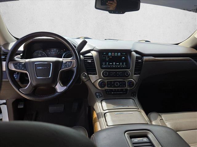Used 2020 GMC Yukon Denali RWD image 17