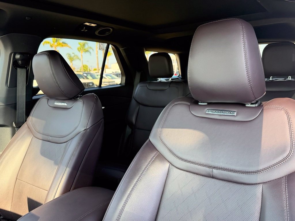 Used 2026 Ford Explorer Platinum RWD image 17
