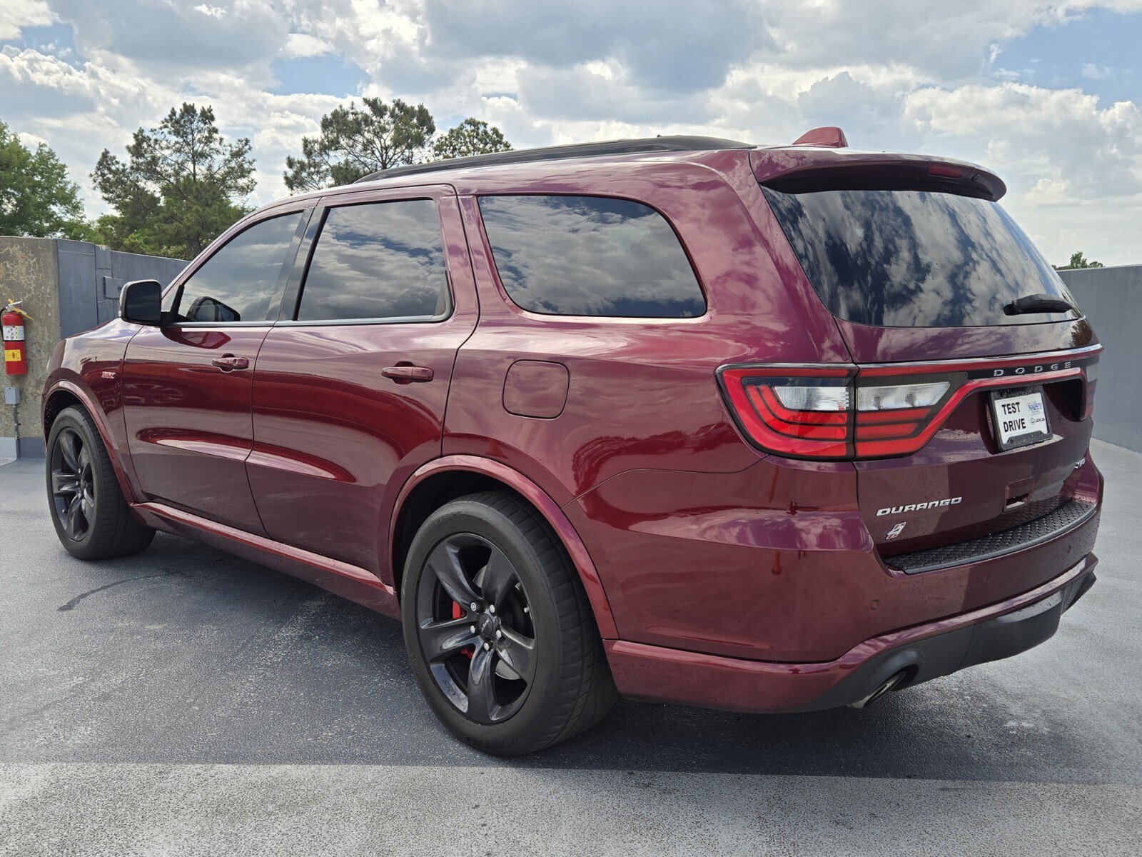 Used 2018 Dodge Durango SRT w/ SRT Interior Appearance Group AWD/4WD image 3