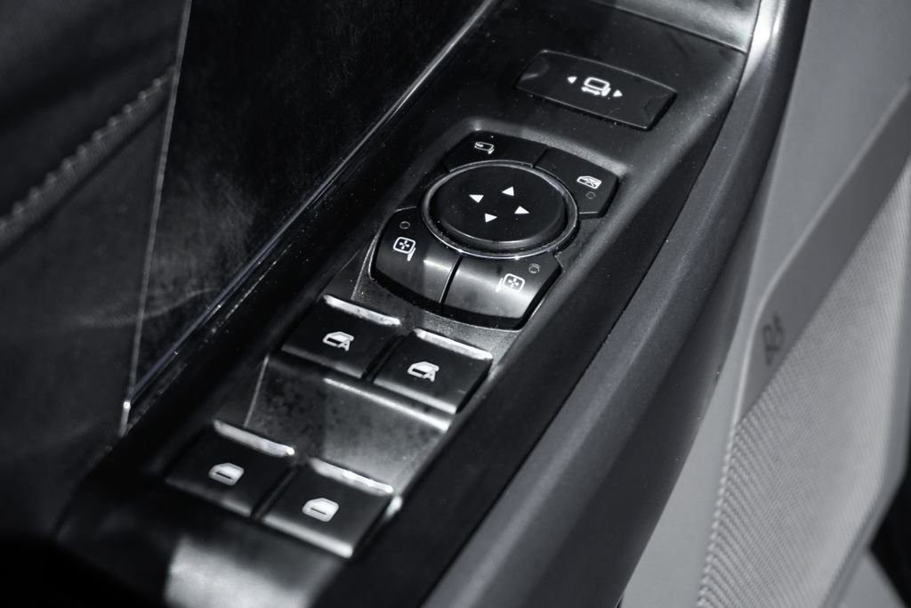 Used 2023 Ford F250 XLT w/ XLT Premium Package image 16