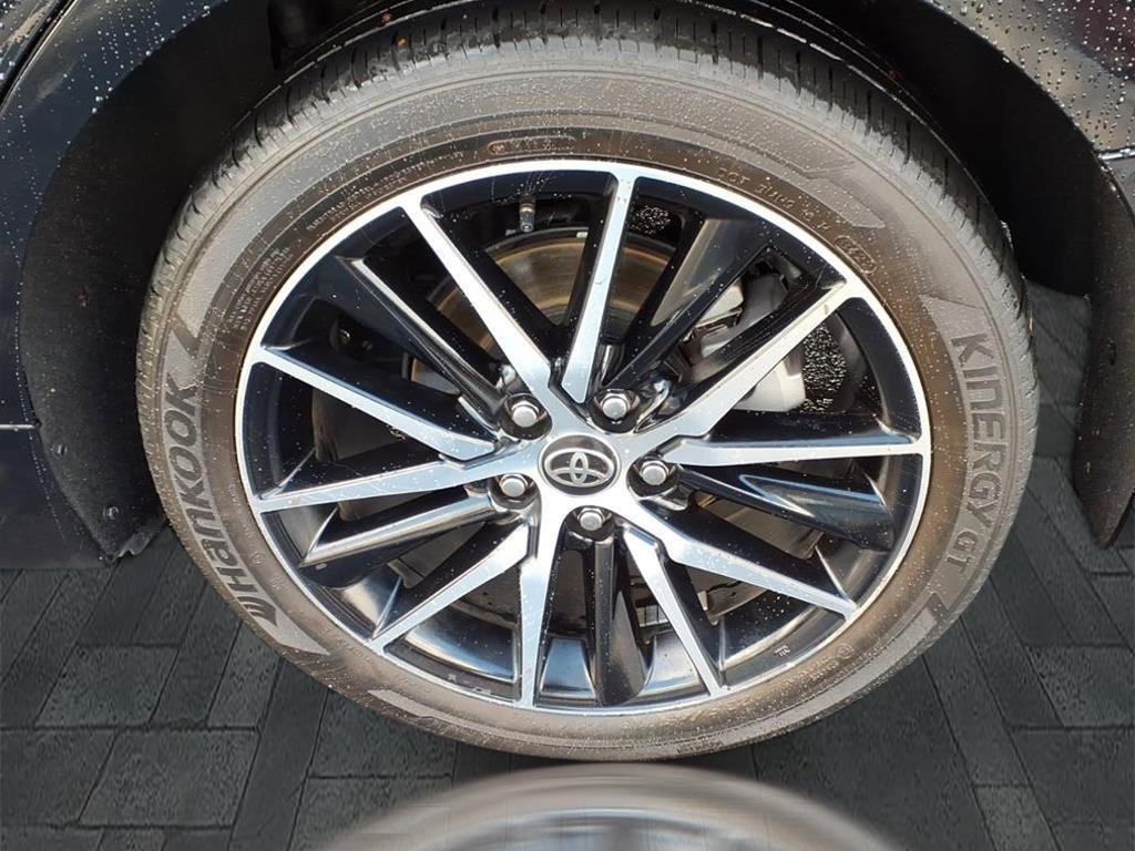 Used 2023 Toyota Camry SE image 10