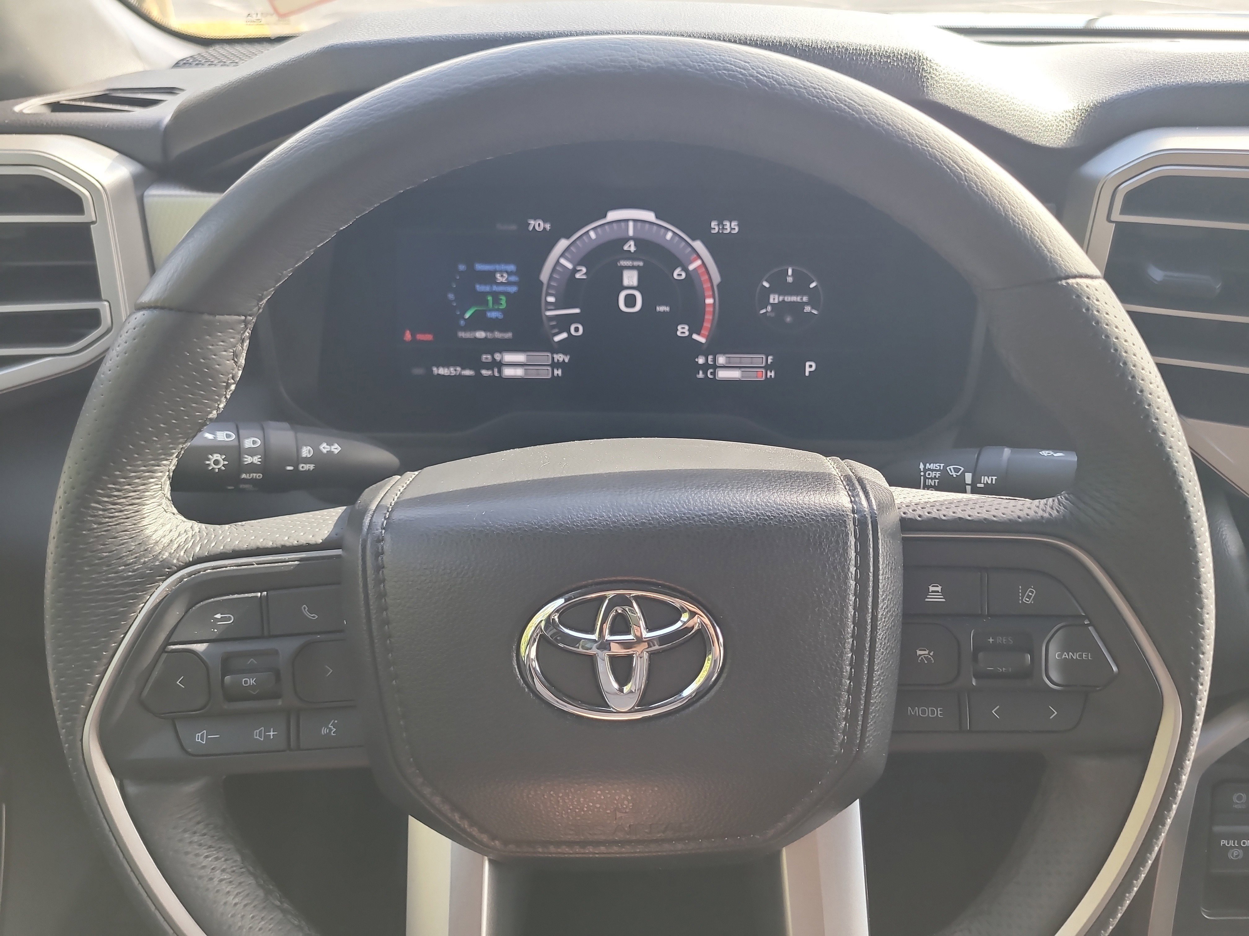 Used 2025 Toyota Tundra Limited image 31