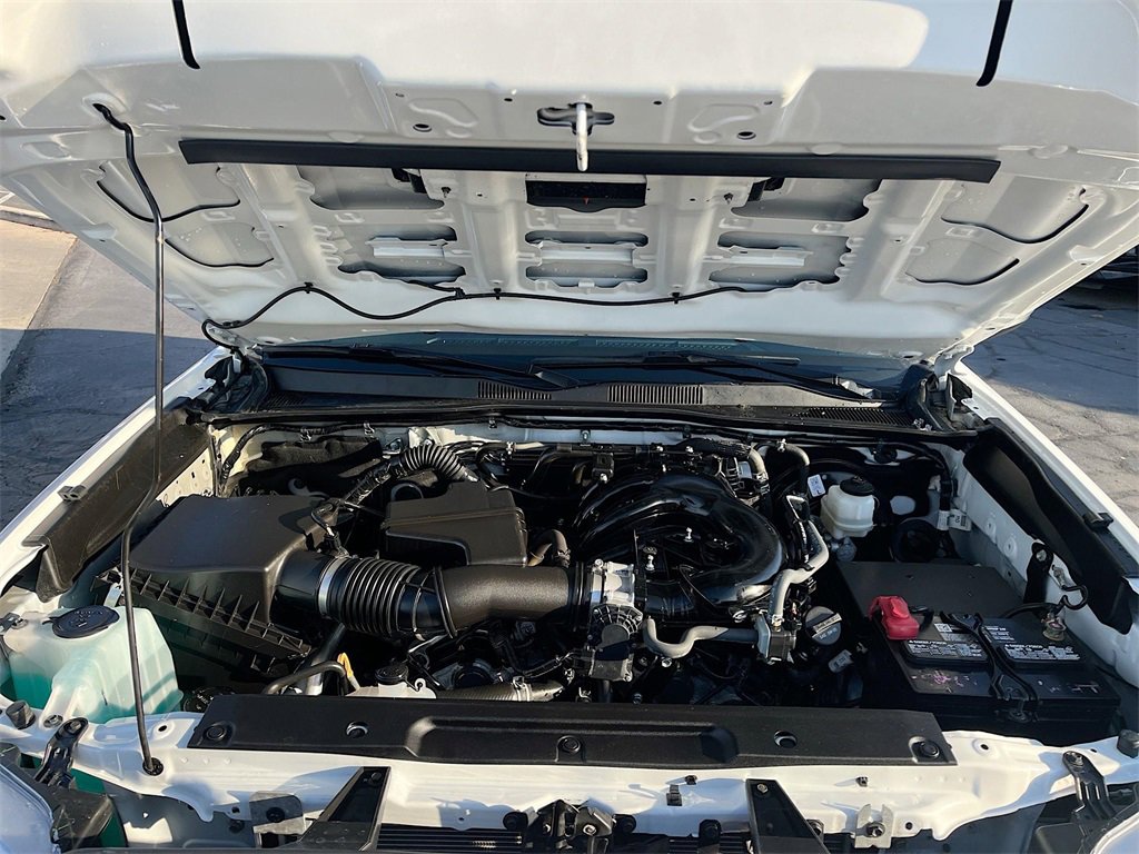 Used 2022 Toyota Tacoma SR5 w/ Technology Package image 28