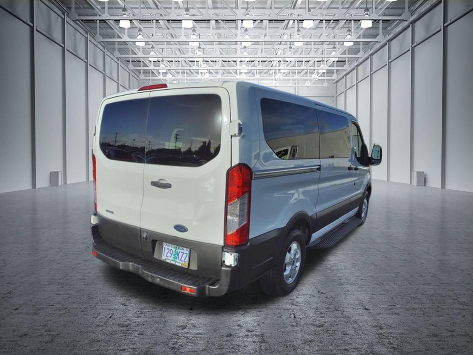 Used 2019 Ford Transit 150 XLT RWD image 10