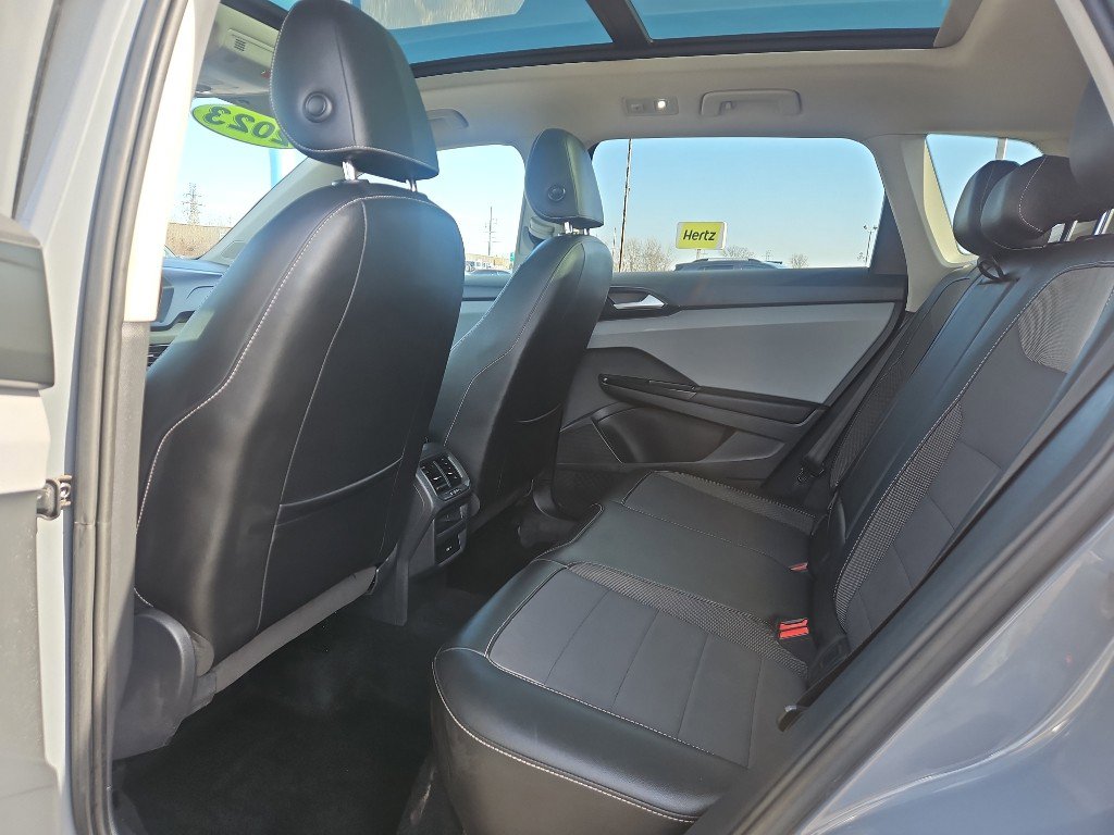 Used 2023 Volkswagen Taos SE image 12