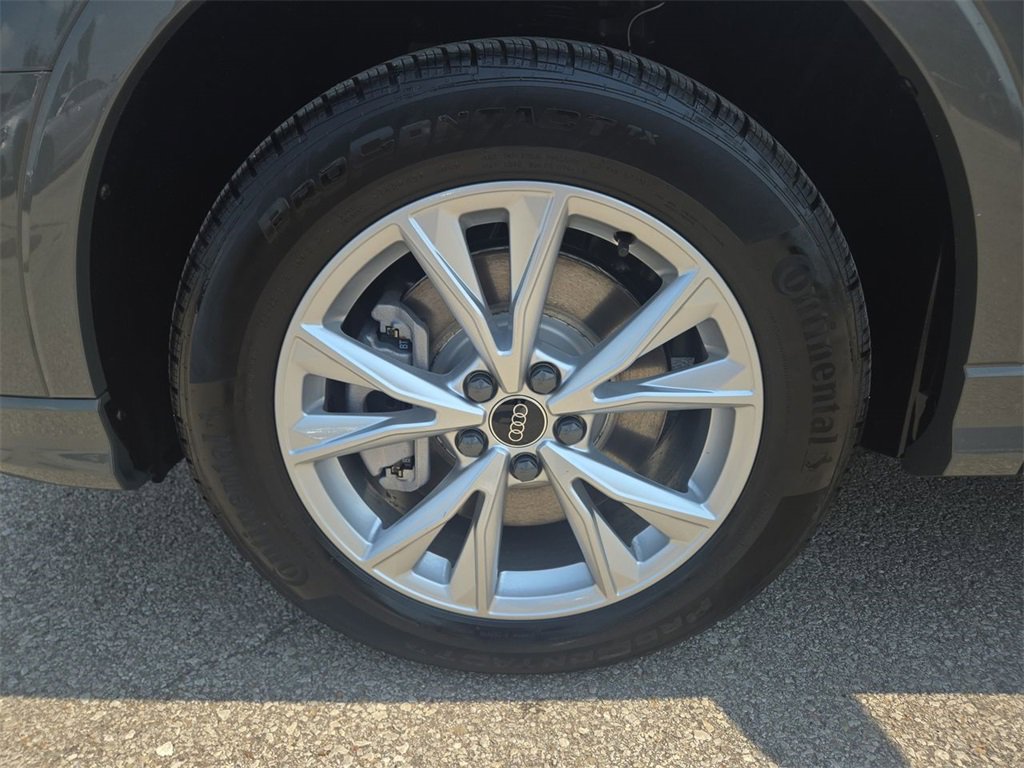 New 2025 Audi Q3 2.0T Premium image 10