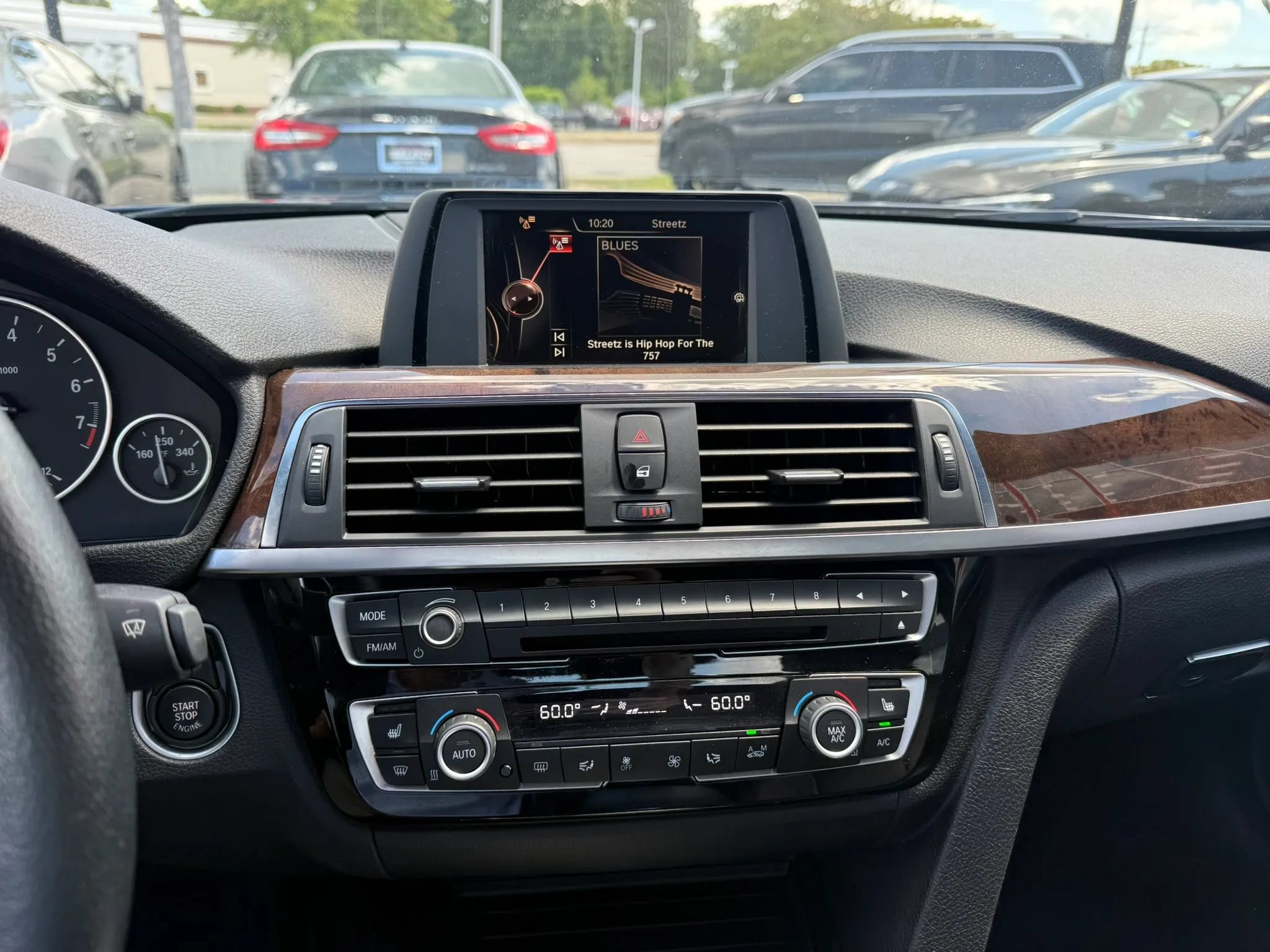 Used 2016 BMW 340i Sedan RWD image 10