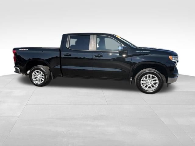 Used 2024 Chevrolet Silverado 1500 LT AWD/4WD image 14