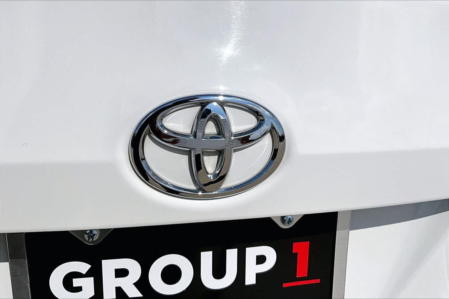 Used 2017 Toyota Corolla LE FWD image 10