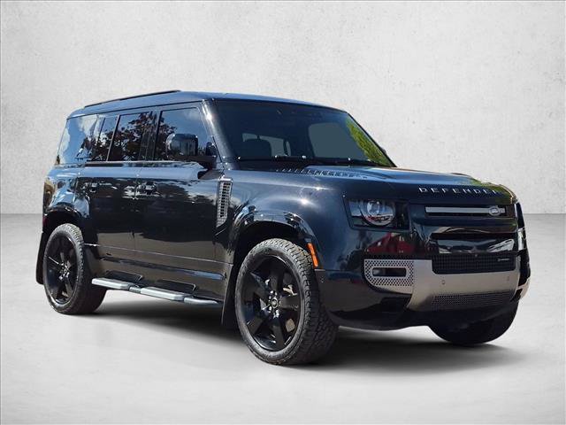 Used 2022 Land Rover Defender 110 X-Dynamic HSE AWD/4WD image 3