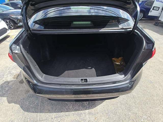 Used 2021 Toyota Corolla LE FWD image 14
