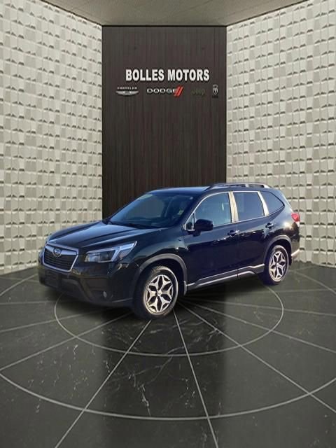Used 2021 Subaru Forester Premium AWD/4WD image 8