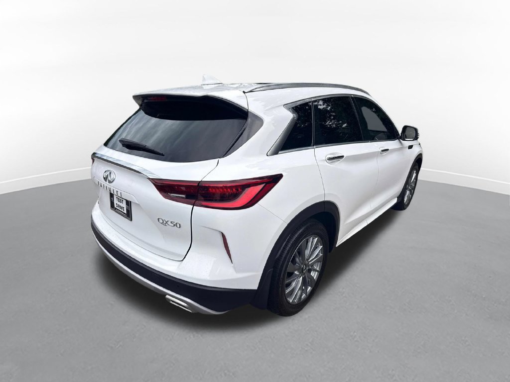 Used 2025 INFINITI QX50 Luxe AWD/4WD image 6