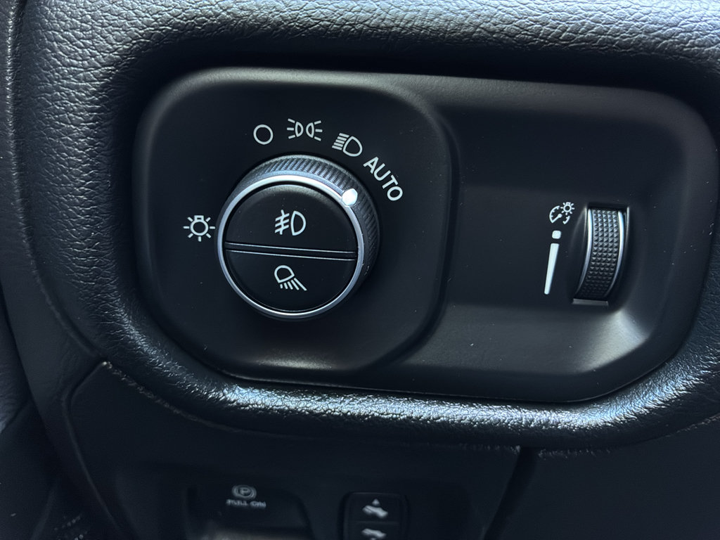 Used 2021 RAM 1500 Big Horn AWD/4WD image 28