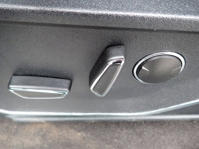 Used 2022 Ford F150 Lariat w/ Equipment Group 502A High image 24