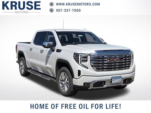 Used 2024 GMC Sierra 1500 Denali w/ Technology Package AWD/4WD image 1