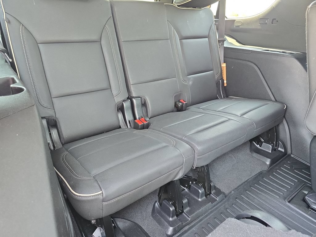 Used 2022 GMC Yukon SLT w/ SLT Luxury Package AWD/4WD image 12